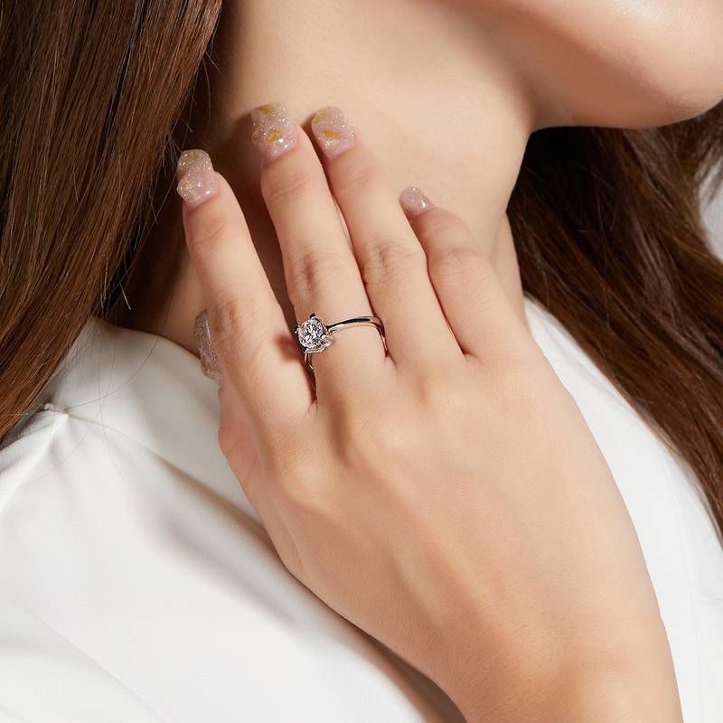 直臂V镶HWLetter字母S925银镀白金MoissaniteWomen's Ring1ctD级